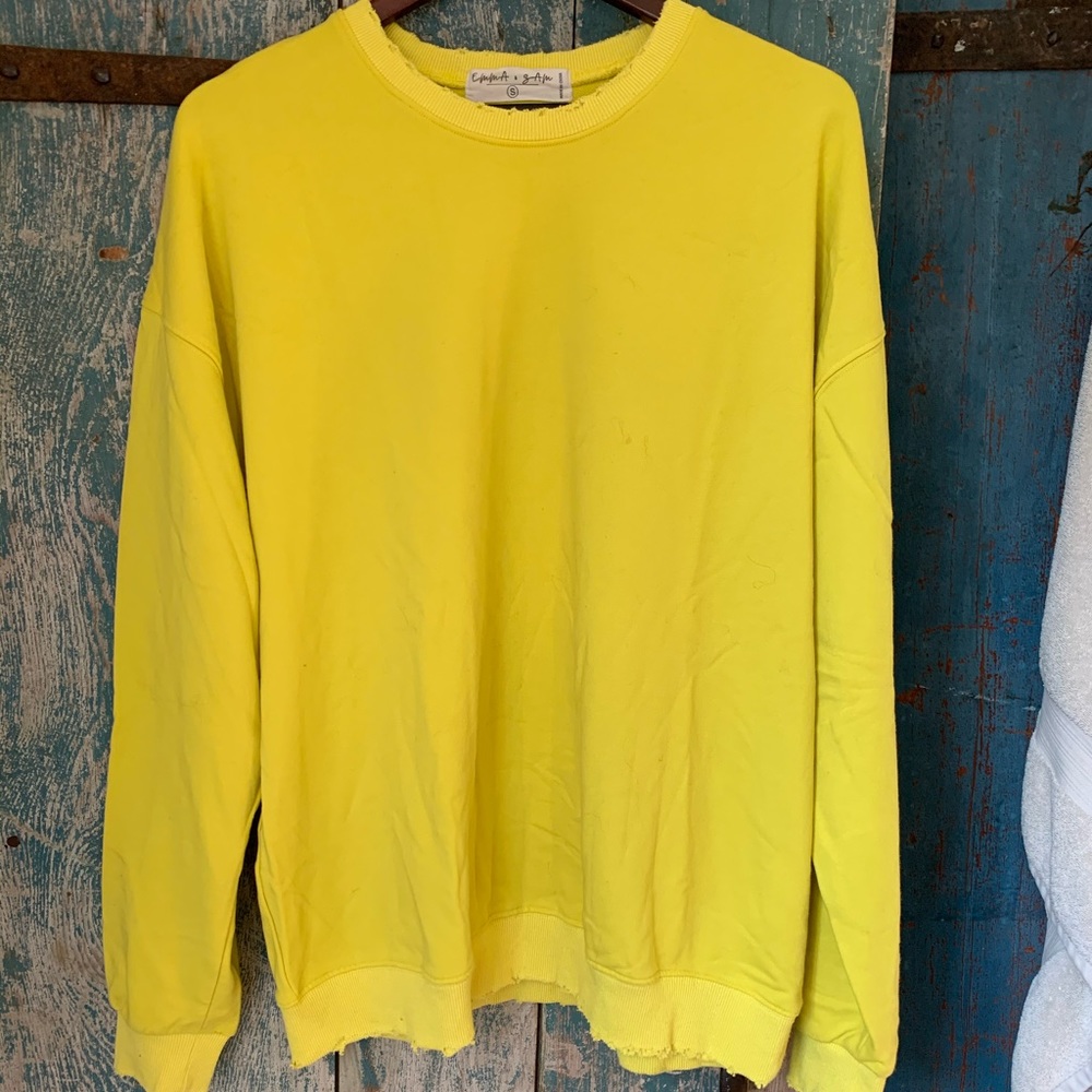 LF - Emma & Sam yellow crew neck